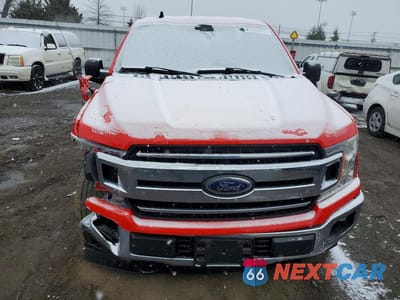 Piąte zdjęcie samochodu w środku: 2019 FORD F150 SUPER CAB VIN:1FTFX1E56KFA08863 - miniatura