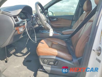 Zdjęcie 7 z 12 samochodu: 2017 AUDI Q7 PREMIUM PLUS VIN:WA1LAAF75HD018061 - miniatura