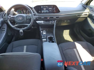 Zdjęcie 8 z 12 samochodu: 2020 HYUNDAI SONATA HYBRID SEL VIN:KMHL34JJ3LA013693 - miniatura