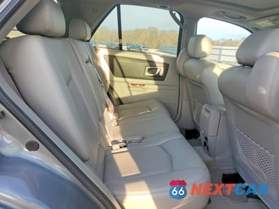 Zdjęcie 11 z 14 samochodu: 2004 CADILLAC SRX VIN:1GYDE637540119144 - miniatura