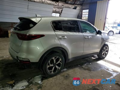 Trzecie zdjęcie samochodu z tyłu: 2020 KIA SPORTAGE LX VIN:KNDPMCAC3L7784831 - miniatura