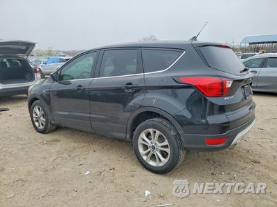 Drugie zdjęcie samochodu z przodu: 2019 FORD ESCAPE SE VIN:1FMCU0GD2KUB34803 - miniatura