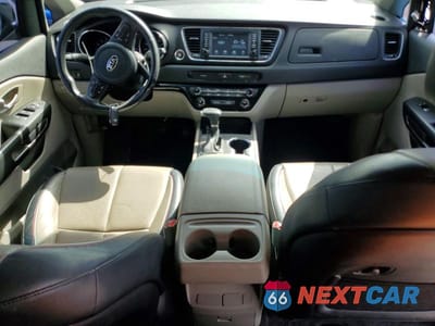 Zdjęcie 8 z 12 samochodu: 2019 KIA SEDONA LX VIN:KNDMB5C18K6512196 - miniatura