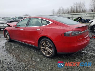 Drugie zdjęcie samochodu z przodu: 2015 TESLA MODEL S P85D VIN:5YJSA1H47FF084055 - miniatura
