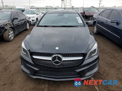Piąte zdjęcie samochodu w środku: 2014 MERCEDES-BENZ CLA 250 4MATIC VIN:WDDSJ4GB0EN104220 - miniatura