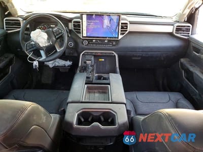 Zdjęcie 8 z 11 samochodu: 2022 TOYOTA TUNDRA LIMITED VIN:5TFJA5AB5NX005885 - miniatura