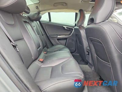 Zdjęcie 10 z 13 samochodu: 2017 VOLVO S60 DYNAMIC VIN:YV140MTL6H2440166 - miniatura