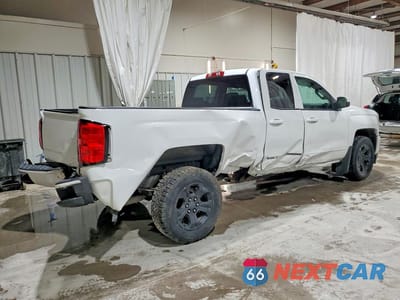 Trzecie zdjęcie samochodu z tyłu: 2019 CHEVROLET SILVERADO LD K1500 LT VIN:2GCVKPEC0K1123932 - miniatura