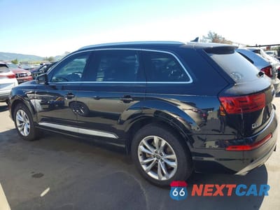 Drugie zdjęcie samochodu z przodu: 2017 AUDI Q7 PREMIUM PLUS VIN:WA1LAAF75HD031425 - miniatura