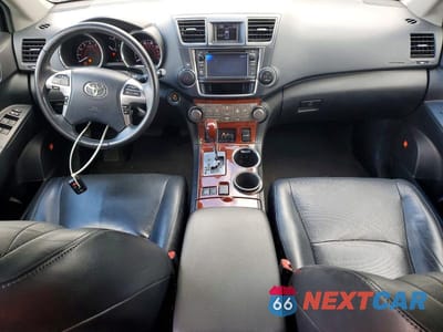Zdjęcie 8 z 12 samochodu: 2013 TOYOTA HIGHLANDER LIMITED VIN:5TDDK3EH3DS253974 - miniatura