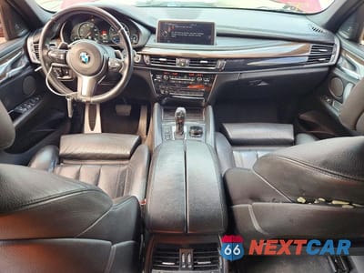 Zdjęcie 8 z 13 samochodu: 2015 BMW X6 XDRIVE50I VIN:5UXKU6C5XF0F94226 - miniatura