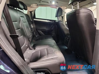 Zdjęcie 11 z 12 samochodu: 2011 VOLKSWAGEN TOUAREG V6 TDI VIN:WVGFK9BP9BD007393 - miniatura