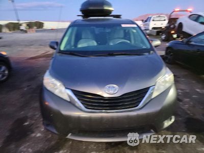 Piąte zdjęcie samochodu w środku: 2012 TOYOTA SIENNA LE 8-PASSENGER VIN:5TDKK3DC7CS197226 - miniatura