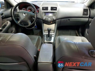 Zdjęcie 8 z 12 samochodu: 2004 HONDA ACCORD EX VIN:1HGCM66554A077634 - miniatura