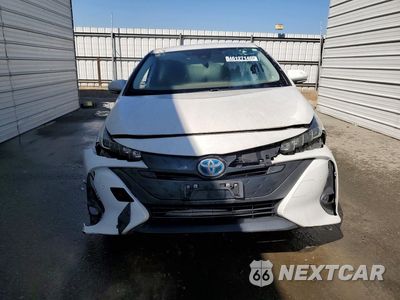 Piąte zdjęcie samochodu w środku: 2021 TOYOTA PRIUS PRIME LIMITED VIN:JTDKAMFP7M3190949 - miniatura