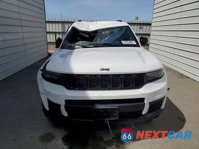 Piąte zdjęcie samochodu w środku: 2024 JEEP GRAND CHEROKEE L LAREDO VIN:1C4RJKAG0R8517759 - miniatura