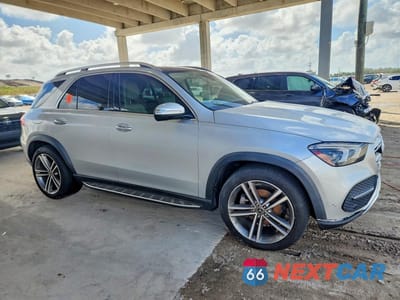 Czwarte zdjęcie samochodu z boku: 2020 MERCEDES-BENZ GLE 350 VIN:4JGFB4JE5LA205541 - miniatura