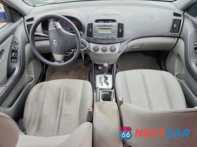 Zdjęcie 8 z 12 samochodu: 2010 HYUNDAI ELANTRA VIN:KMHDU4AD8AU866095 - miniatura