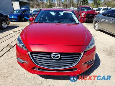 Piąte zdjęcie samochodu w środku: 2018 MAZDA 3 TOURING VIN:3MZBN1V36JM259073 - miniatura