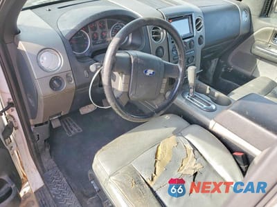 Zdjęcie 8 z 12 samochodu: 2005 FORD F150 SUPERCREW VIN:1FTPW14545FB53705 - miniatura