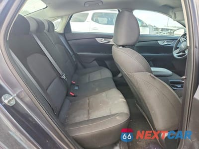 Zdjęcie 10 z 12 samochodu: 2023 KIA FORTE LXS VIN:3KPF24AD1PE600900 - miniatura