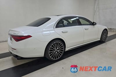 Czwarte zdjęcie samochodu z boku: 2021 MERCEDES-BENZ S 580 4MATIC VIN:W1K6G7GB1MA049655 - miniatura