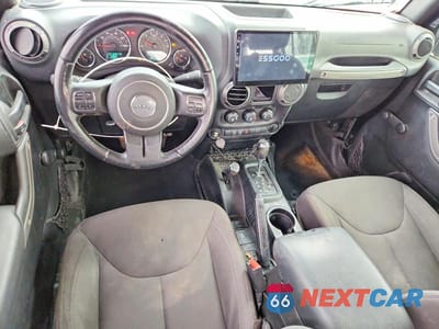 Zdjęcie 8 z 12 samochodu: 2016 JEEP WRANGLER UNLIMITED SPORT VIN:1C4BJWDG9GL307711 - miniatura