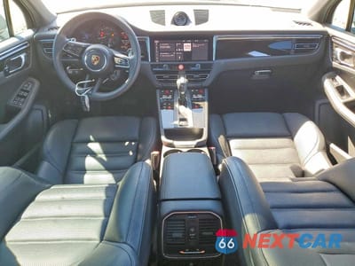 Zdjęcie 8 z 13 samochodu: 2025 PORSCHE MACAN BASE VIN:WP1AA2A54SLB13215 - miniatura