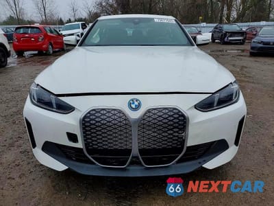 Piąte zdjęcie samochodu w środku: 2025 BMW I4 EDRIVE 40 VIN:WBY23HD04SFU71589 - miniatura
