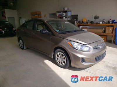 Czwarte zdjęcie samochodu z boku: 2014 HYUNDAI ACCENT GLS VIN:KMHCT4AE2EU719655 - miniatura