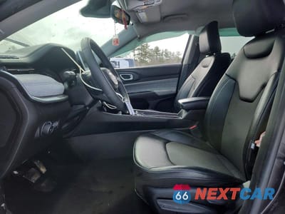 Zdjęcie 7 z 13 samochodu: 2022 JEEP COMPASS LATITUDE VIN:3C4NJDBB6NT134692 - miniatura