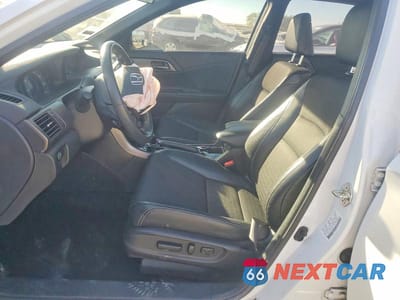 Zdjęcie 7 z 12 samochodu: 2017 HONDA ACCORD SPORT VIN:1HGCR2F54HA156535 - miniatura