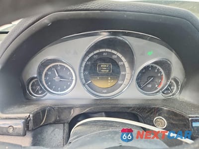 Zdjęcie 9 z 12 samochodu: 2012 MERCEDES-BENZ E 350 4MATIC VIN:WDDHF8JB4CA572127 - miniatura