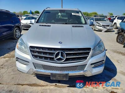 Piąte zdjęcie samochodu w środku: 2013 MERCEDES-BENZ ML 350 4MATIC VIN:4JGDA5HB4DA176370 - miniatura