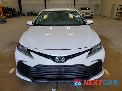 Piąte zdjęcie samochodu w środku: 2024 TOYOTA CAMRY LE VIN:4T1C11AK0RU222636 - miniatura