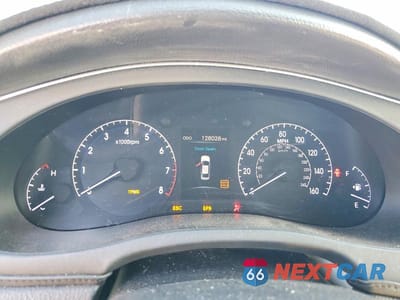 Zdjęcie 9 z 12 samochodu: 2013 HYUNDAI GENESIS 3.8L VIN:KMHGC4DD8DU254379 - miniatura