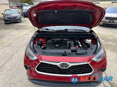 Zdjęcie 8 z 10 samochodu: 2021 TOYOTA HIGHLANDER XLE VIN:5TDHZRAH8MS520841 - miniatura