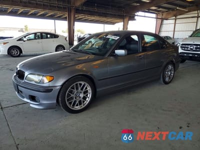 2004 BMW 330 I WBAEV534X4KM05793 - główne zdjęcie licytacji z USA - miniatura