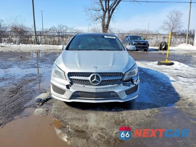 Piąte zdjęcie samochodu w środku: 2015 MERCEDES-BENZ CLA 250 4MATIC VIN:WDDSJ4GB4FN177771 - miniatura