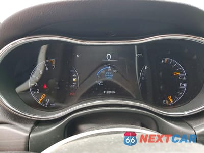 Zdjęcie 9 z 12 samochodu: 2021 JEEP GRAND CHEROKEE LAREDO VIN:1C4RJEAG9MC657087 - miniatura