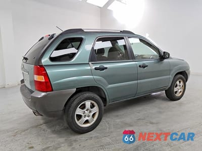 Trzecie zdjęcie samochodu z tyłu: 2007 KIA SPORTAGE LX VIN:KNDJF724277414720 - miniatura