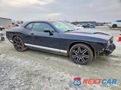 Czwarte zdjęcie samochodu z boku: 2016 DODGE CHALLENGER SXT VIN:2C3CDZAGXGH351882 - miniatura
