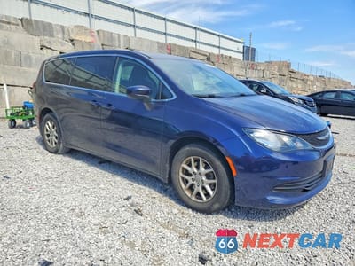 Czwarte zdjęcie samochodu z boku: 2017 CHRYSLER PACIFICA TOURING VIN:2C4RC1DG8HR654497 - miniatura