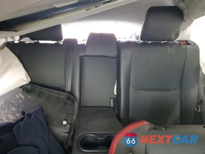 Zdjęcie 10 z 13 samochodu: 2024 TOYOTA PRIUS PRIME XSE PREMIUM VIN:JTDACACU0R3032314 - miniatura