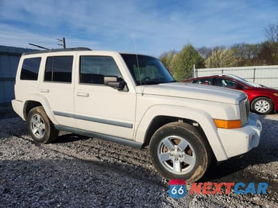 Czwarte zdjęcie samochodu z boku: 2008 JEEP COMMANDER SPORT VIN:1J8HG48K28C189152 - miniatura