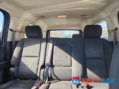Zdjęcie 10 z 13 samochodu: 2012 CHEVROLET SUBURBAN K1500 LS VIN:1GNSKHE74CR317679 - miniatura