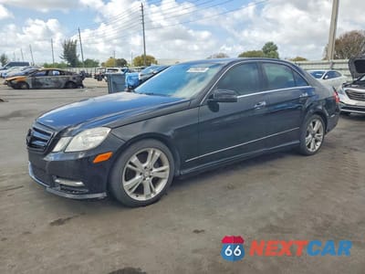 2013 MERCEDES-BENZ E 350 WDDHF5KB5DA756068 - główne zdjęcie licytacji z USA - miniatura