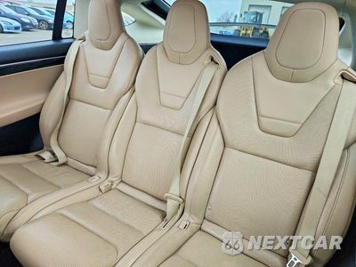 Zdjęcie 10 z 11 samochodu: 2016 TESLA MODEL X VIN:5YJXCAE29GF007143 - miniatura