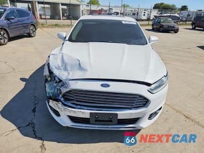Piąte zdjęcie samochodu w środku: 2016 FORD FUSION TITANIUM PHEV VIN:3FA6P0SU7GR106824 - miniatura