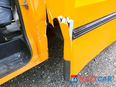 Zdjęcie 9 z 10 samochodu: 2017 CHEVROLET EXPRESS G4500 VIN:1GB6GUBG9H1196036 - miniatura